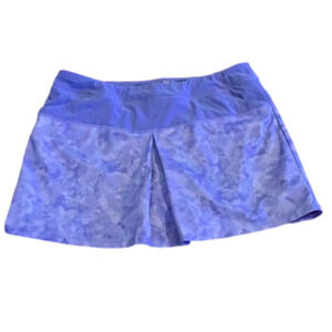 ADIDAS golf, tennis, hiking skort. Women’s size large.